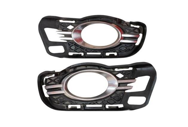 Rejillas antinieblas Mercedes w204