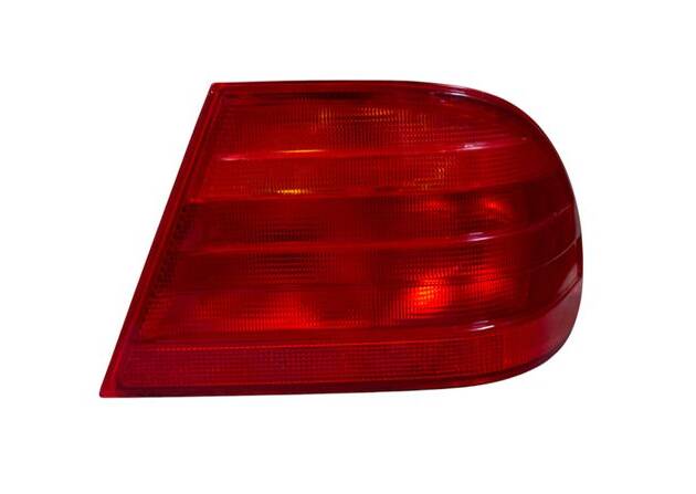 Piloto trasero derecho Mercedes W210