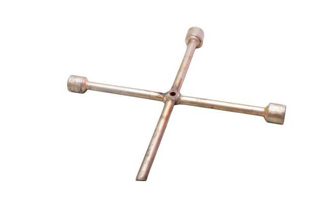 Llave de ruedas en cruz fija