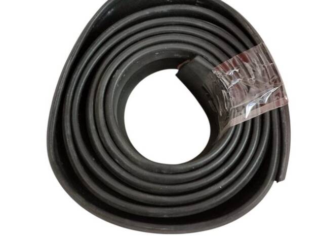 Goma faldón delantero 4,5cm
