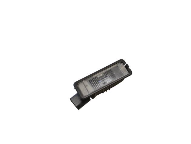 Luz matrícula VAG 1K8943021
